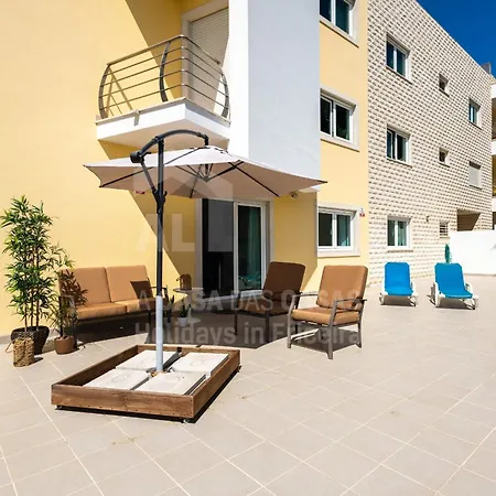 Blue By Acasadascasas Apartment